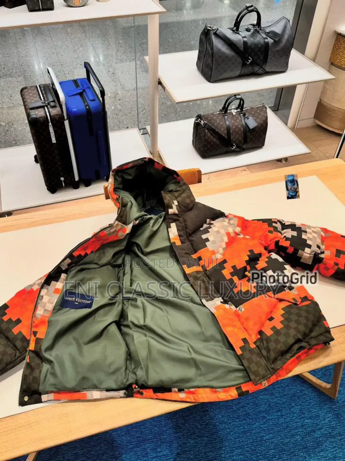Original Luxury Hoodies Jacket  Louis Vuitton Available