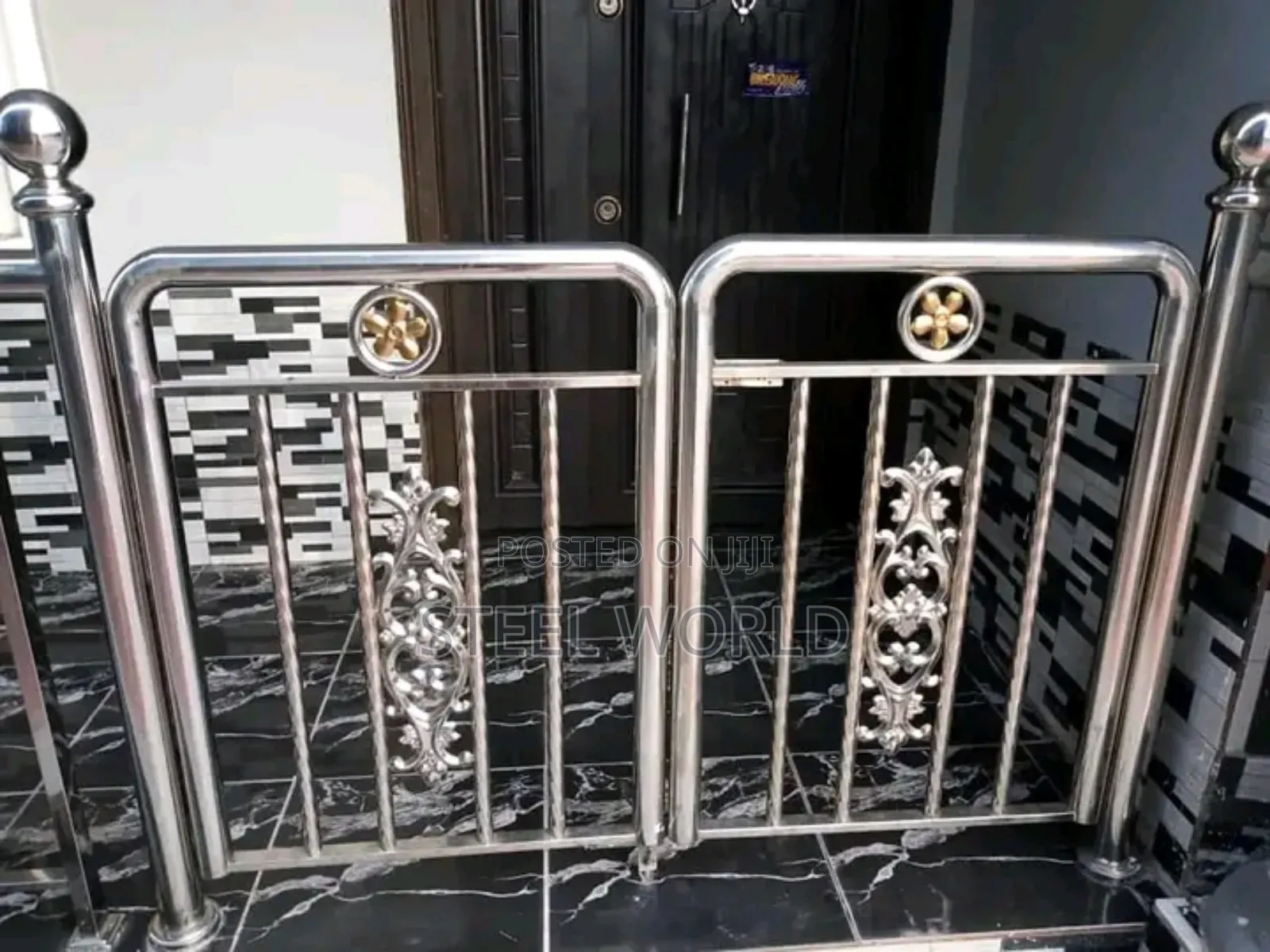Inverse Flower Door
