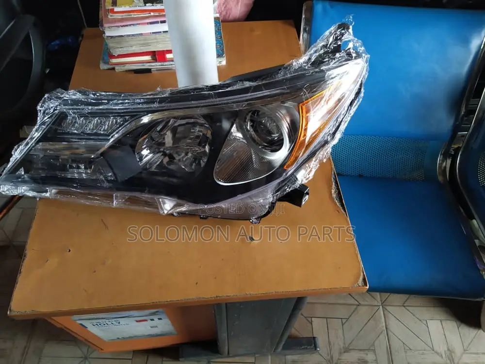Headlamp Rav4 2014_2016 Set Avaliable as Seen