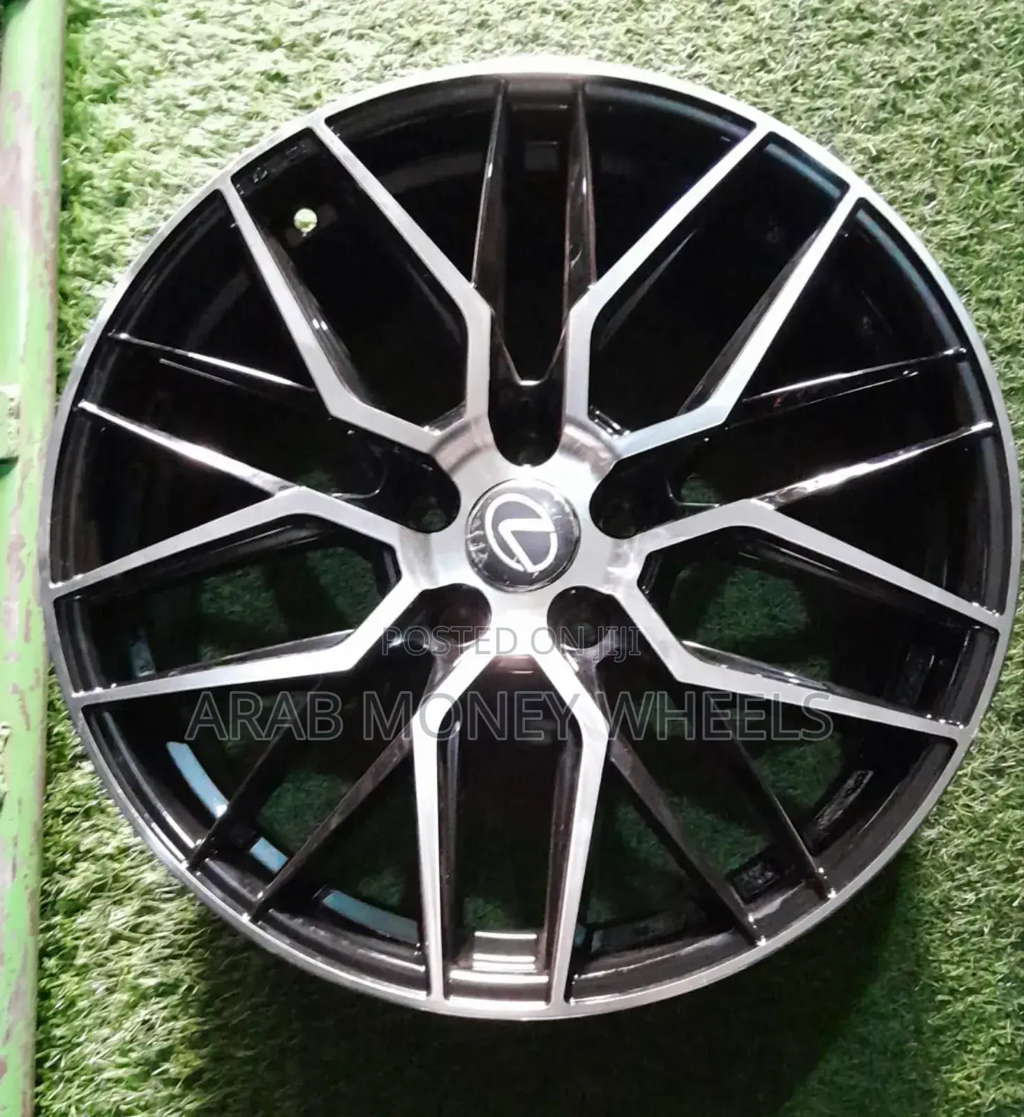 Qualify 18 Inch Alloyd for Ur Lexus Cars