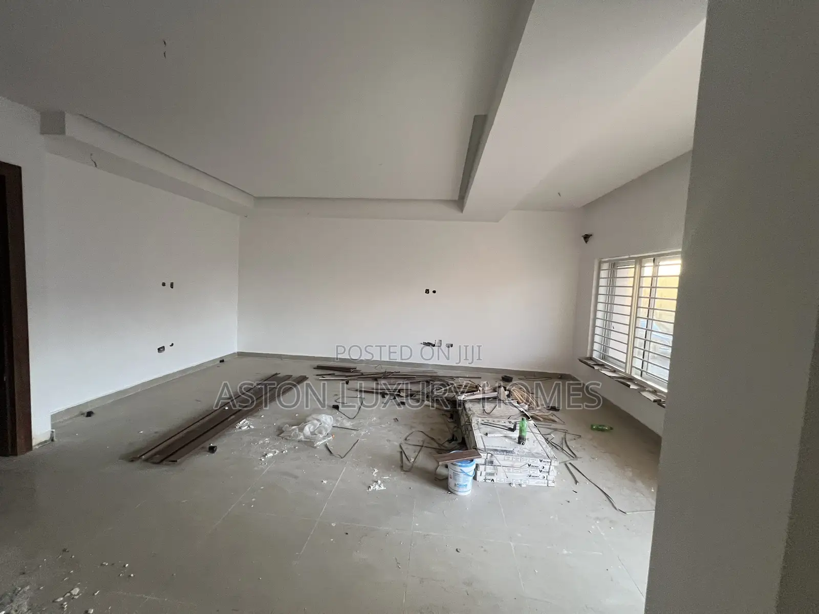 4bdrm Duplex in Gaduwa for rent
