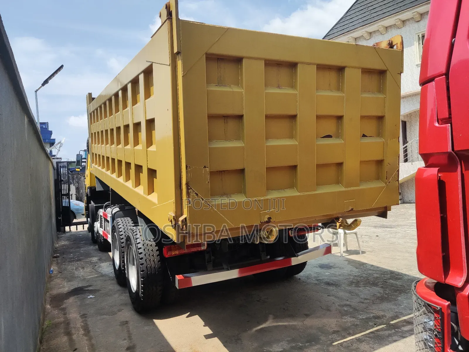 HOWO 12 TYRES SINOTRUK 2015 Model