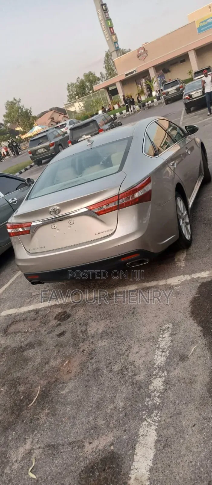 Toyota Avalon 2013 Gold