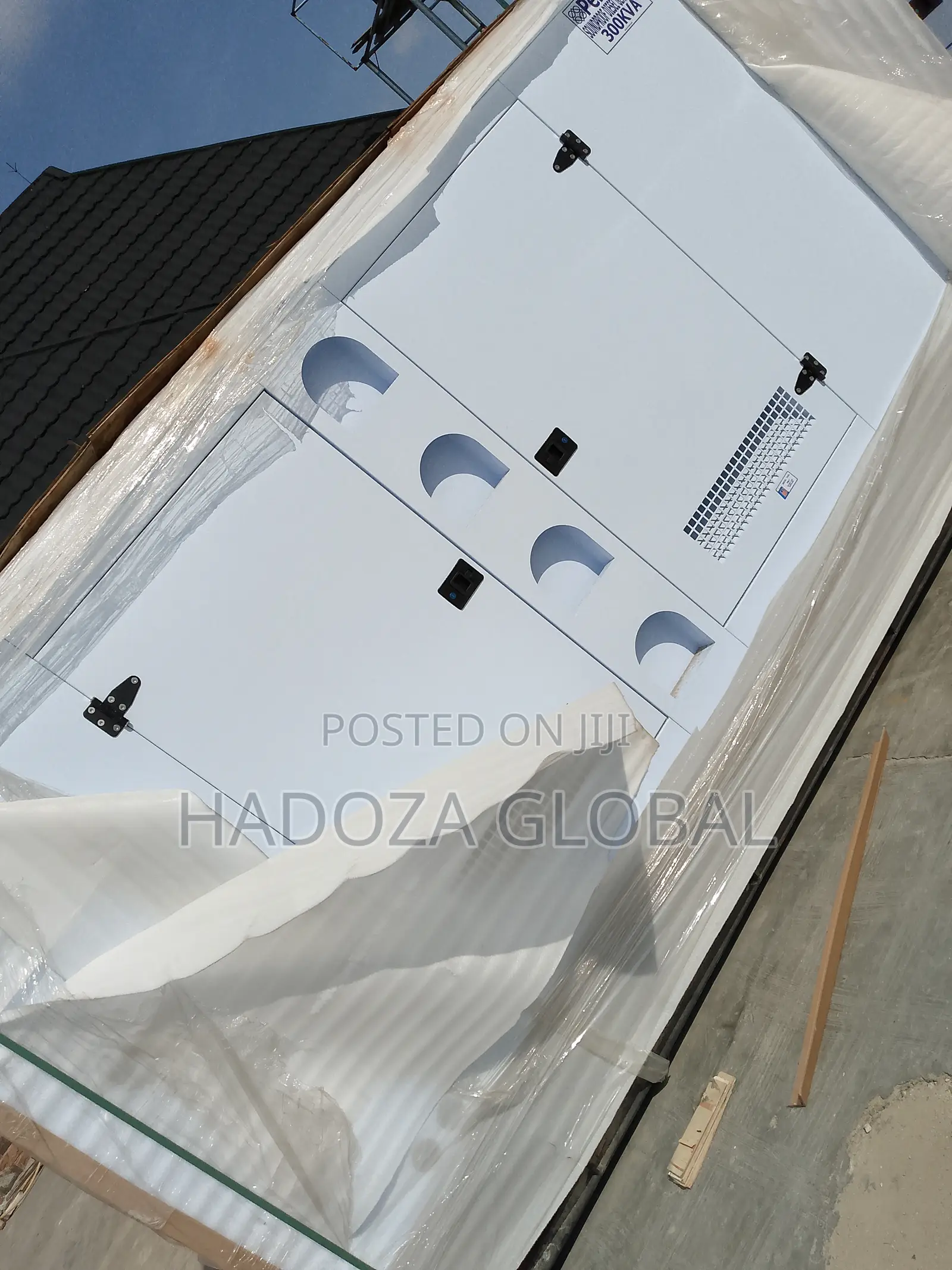 Innovative 300kva Soundproof Perkins Generator