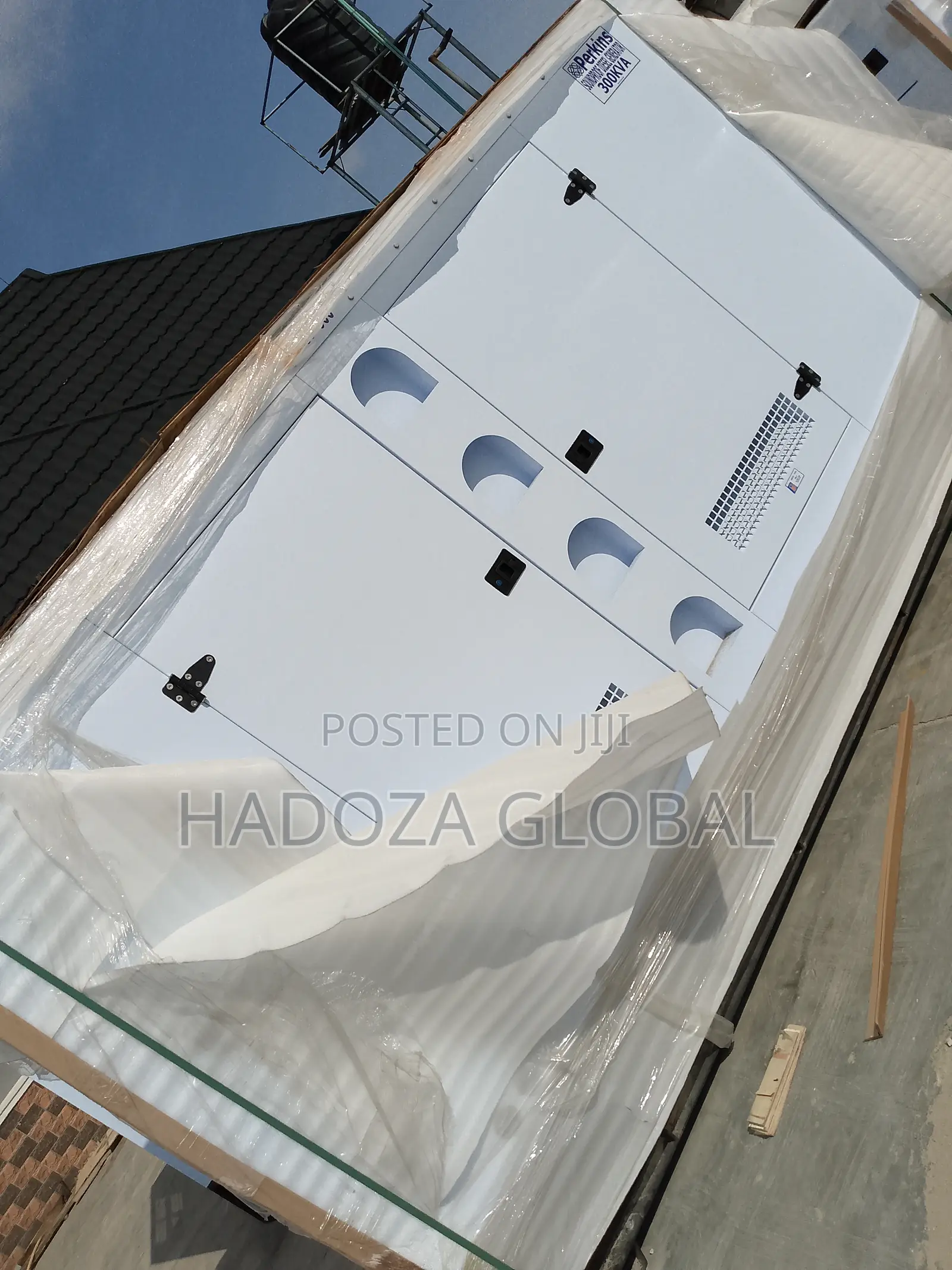 Heavy-Guage 300kva Soundproof Perkins Generator