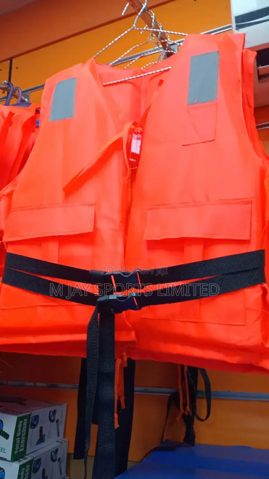 Quality Swimming Life Jacket