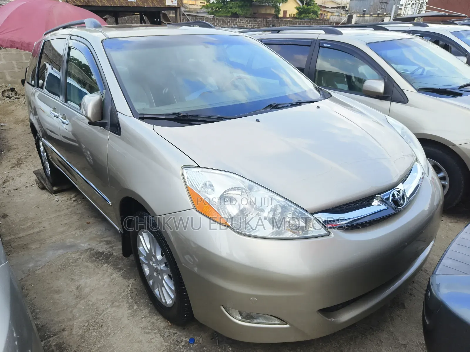 Toyota Sienna Limited 7 Passenger 2010 Gold