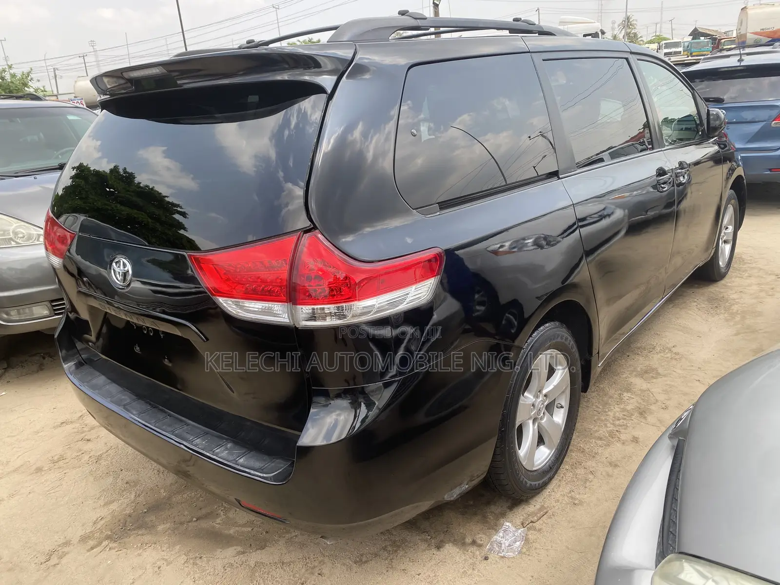 Toyota Sienna LE 7 Passenger Mobility 2012 Black