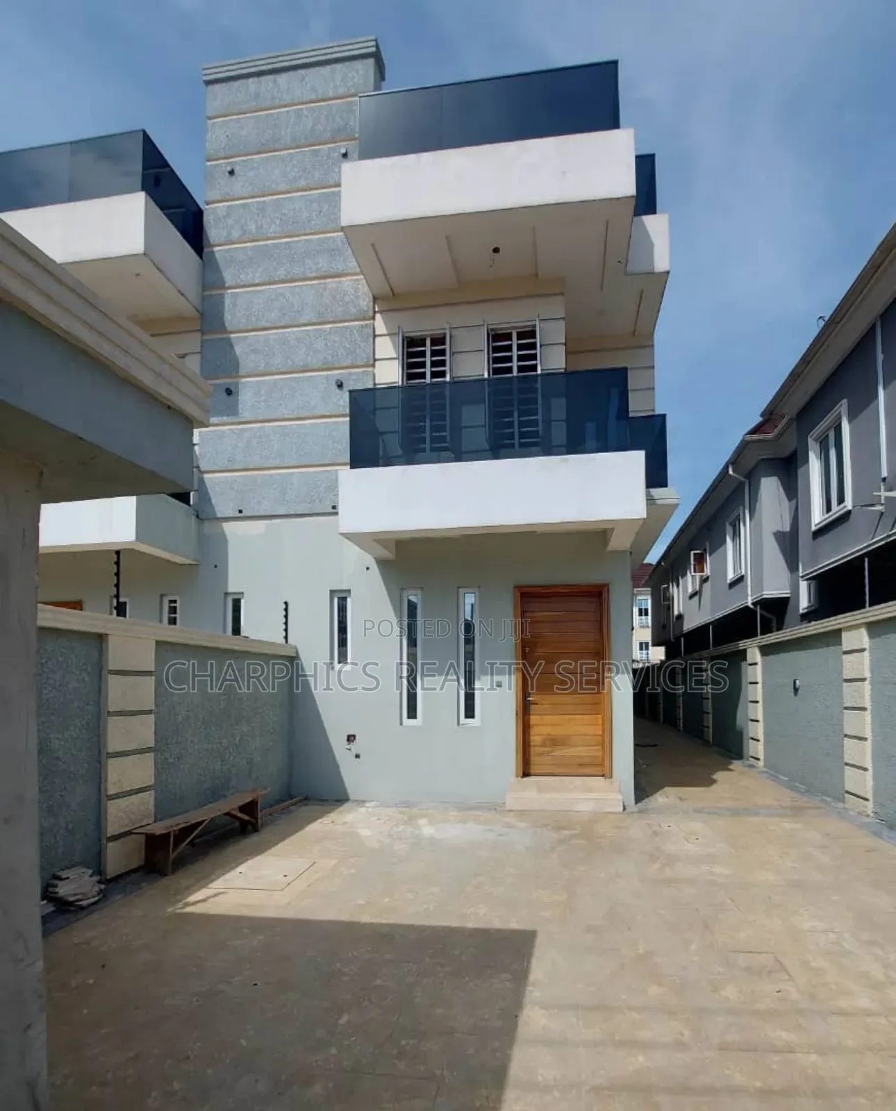 5bdrm Duplex in GRA Phase 2 Shangisha for sale