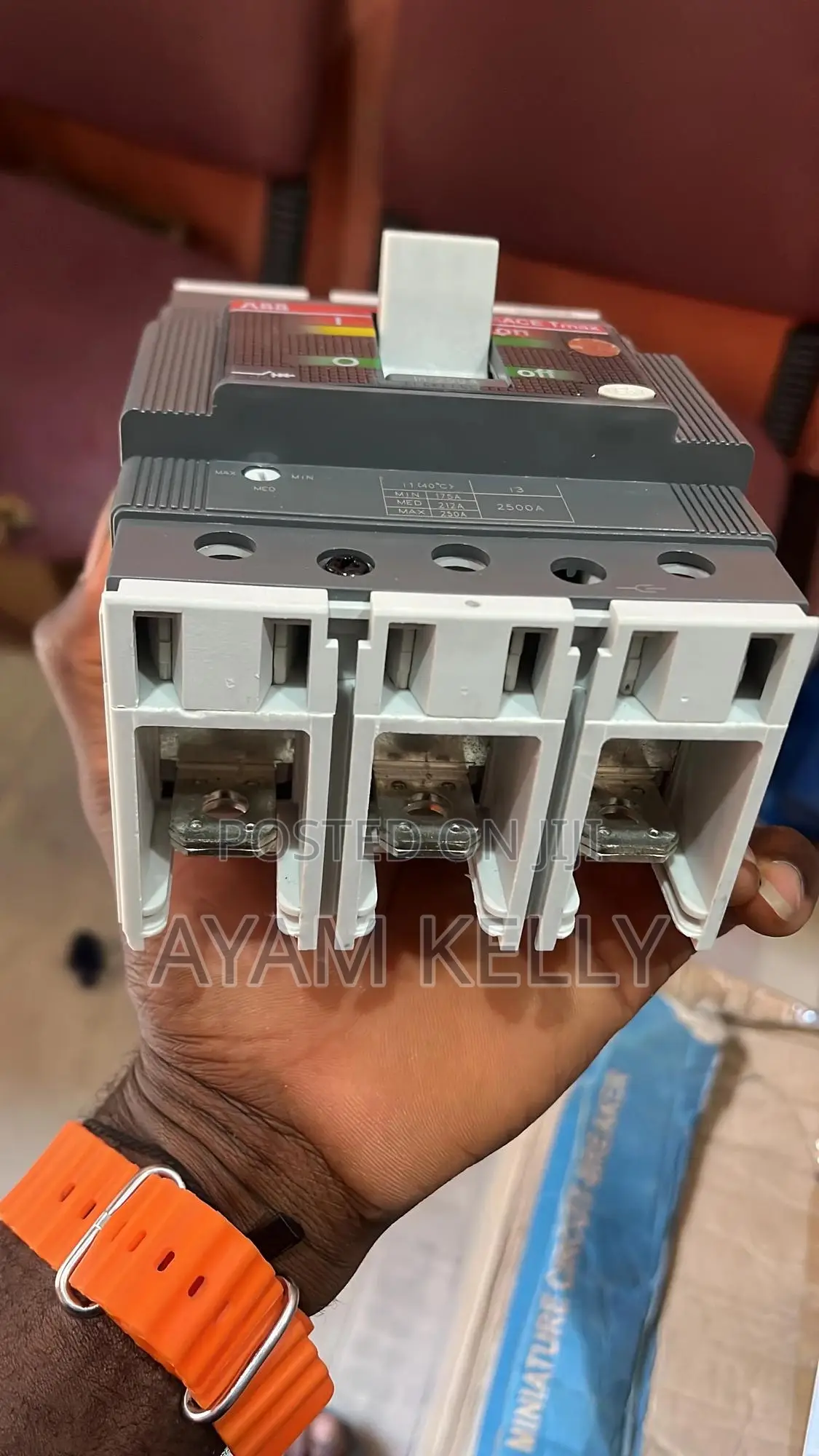 250amps ABB Breaker 3pole (Tmax)