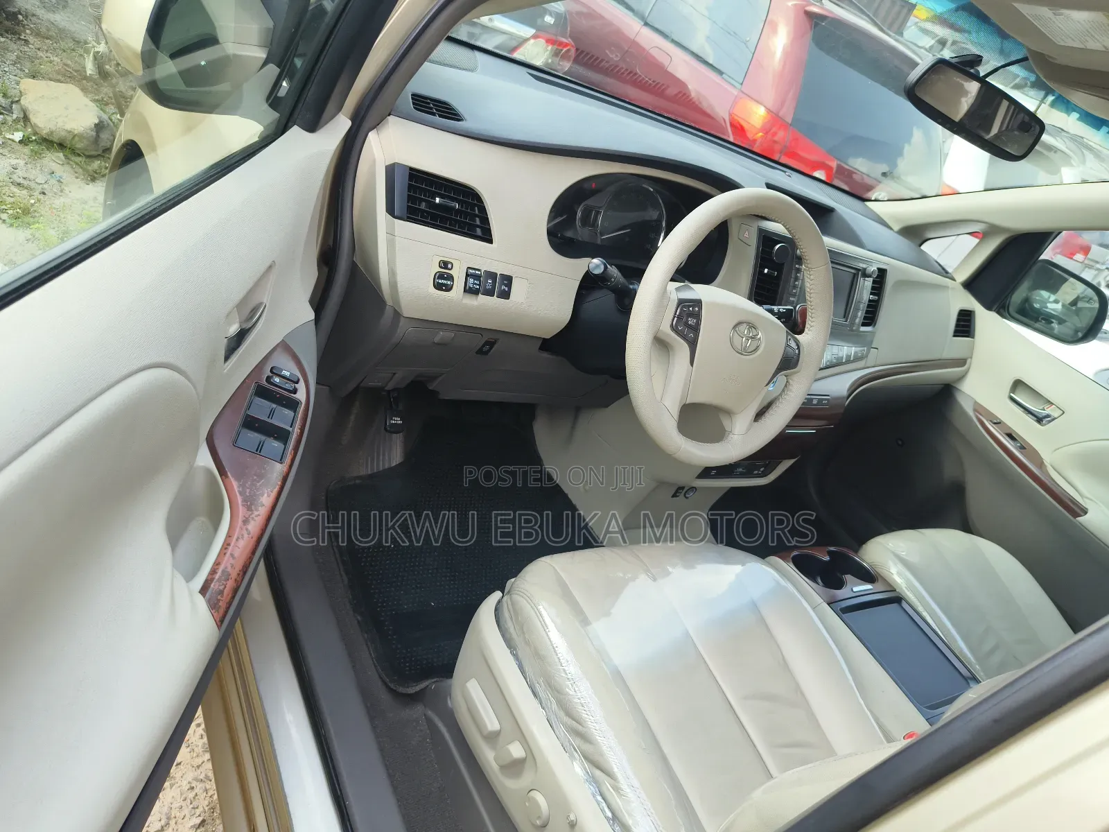 Toyota Sienna XLE 8 Passenger 2012 Gold