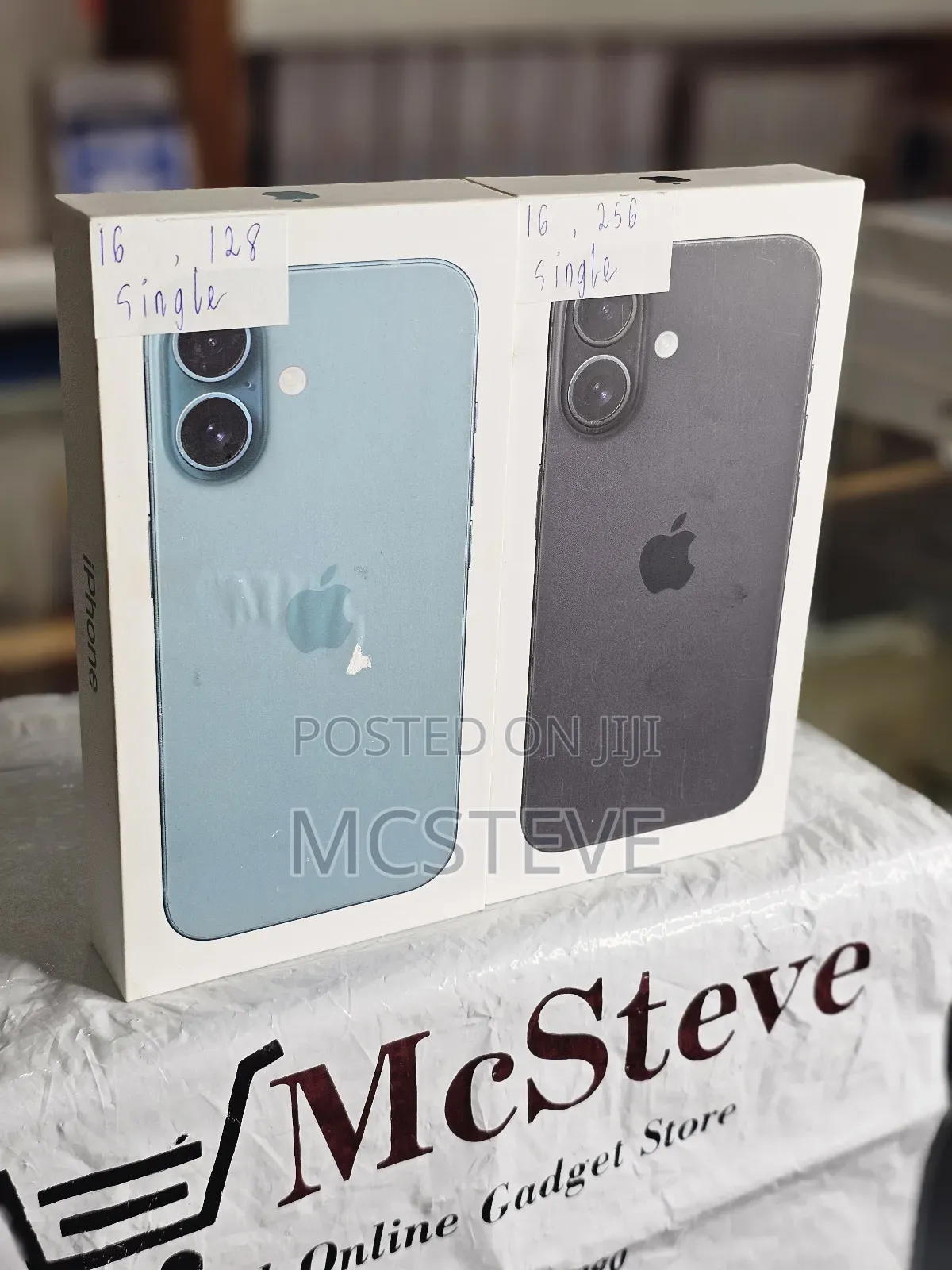 New Apple iPhone 16 256 GB Blue