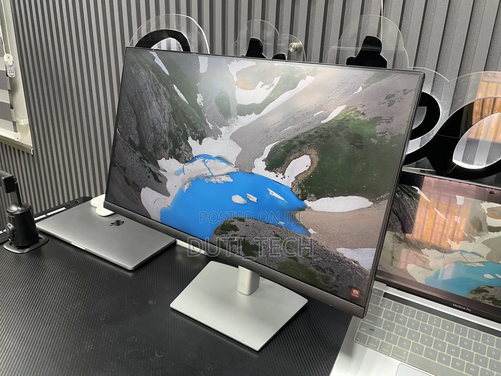 Dell P2422hc 24-Inch USB-3.0 1080p Ips Monitor