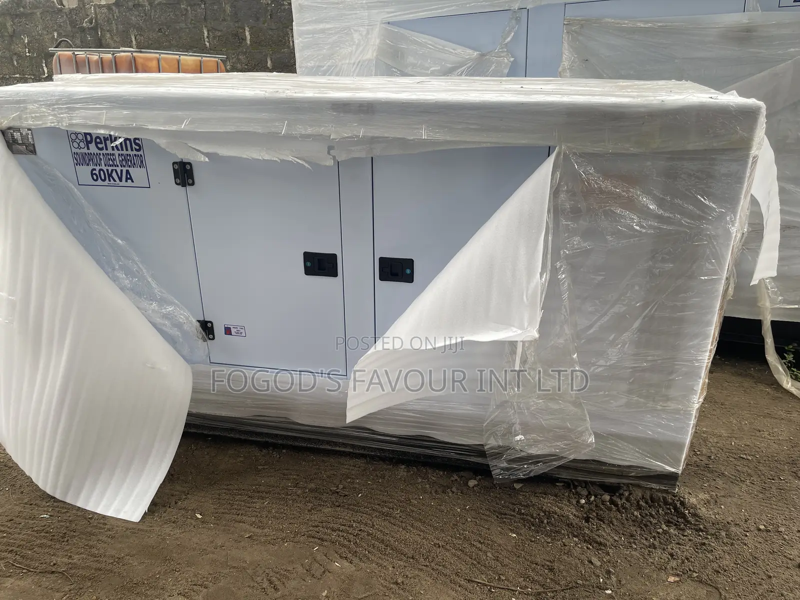 Perkins Soundproof Diesel Gen of 60kva Copper Capacity
