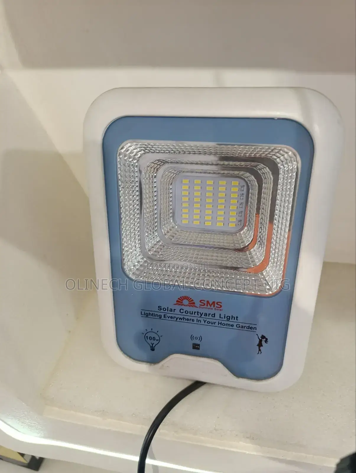 SMS 100w Solar Court Yard Flood Light