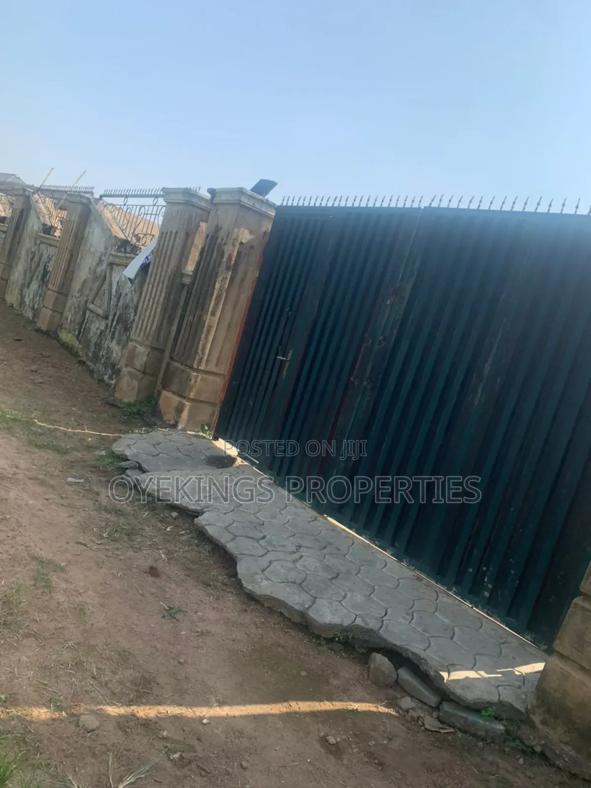 6bdrm Block of Flats in Jiboye, Akala Express for sale