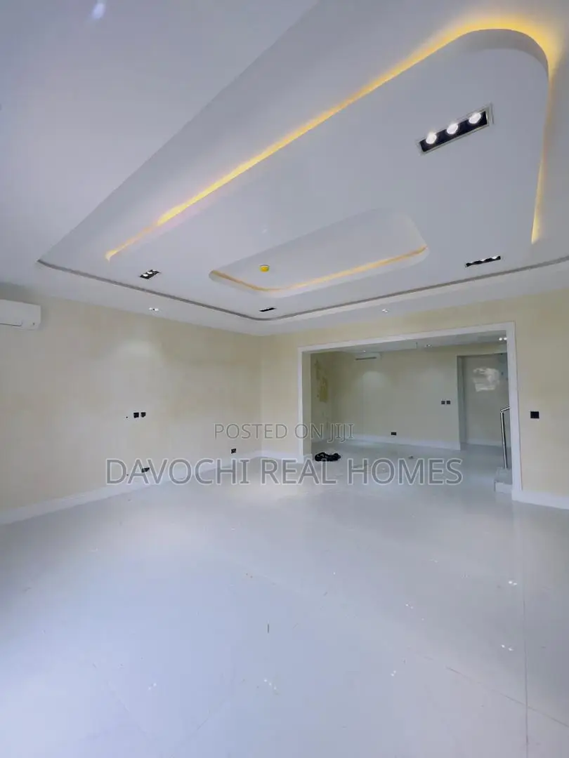 Furnished 4bdrm Maisonette in Parkview Estate for sale