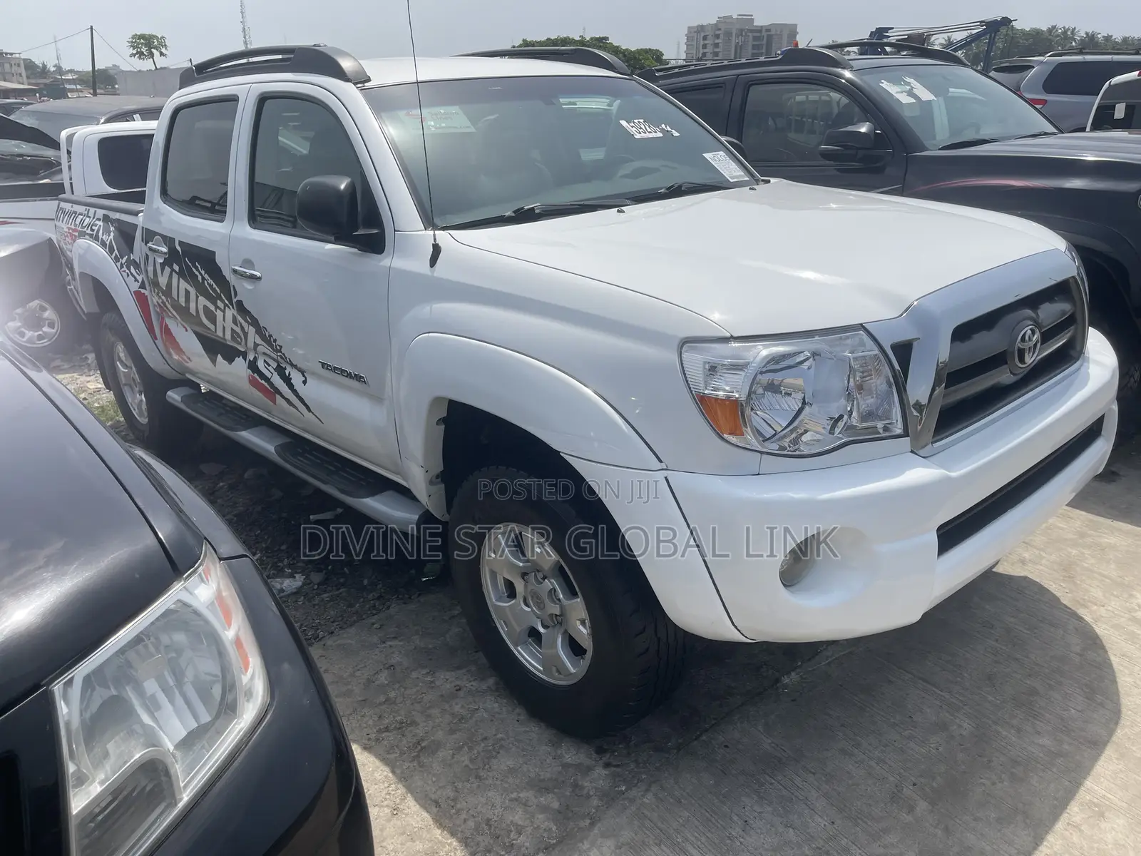 Toyota Tacoma 2010 White