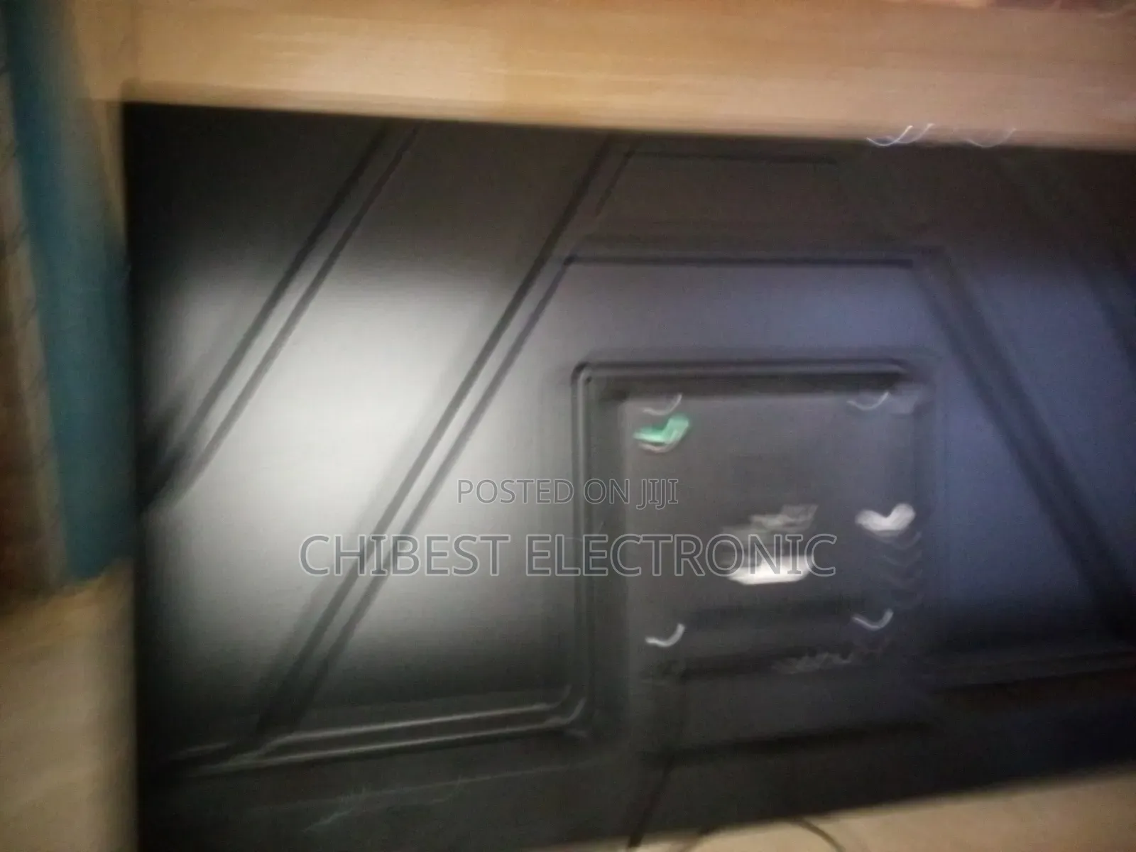 Fameless Screen Hisense Tv With One Year Warranty Brand New