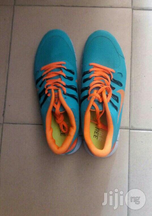 Nike Juggling Canvas