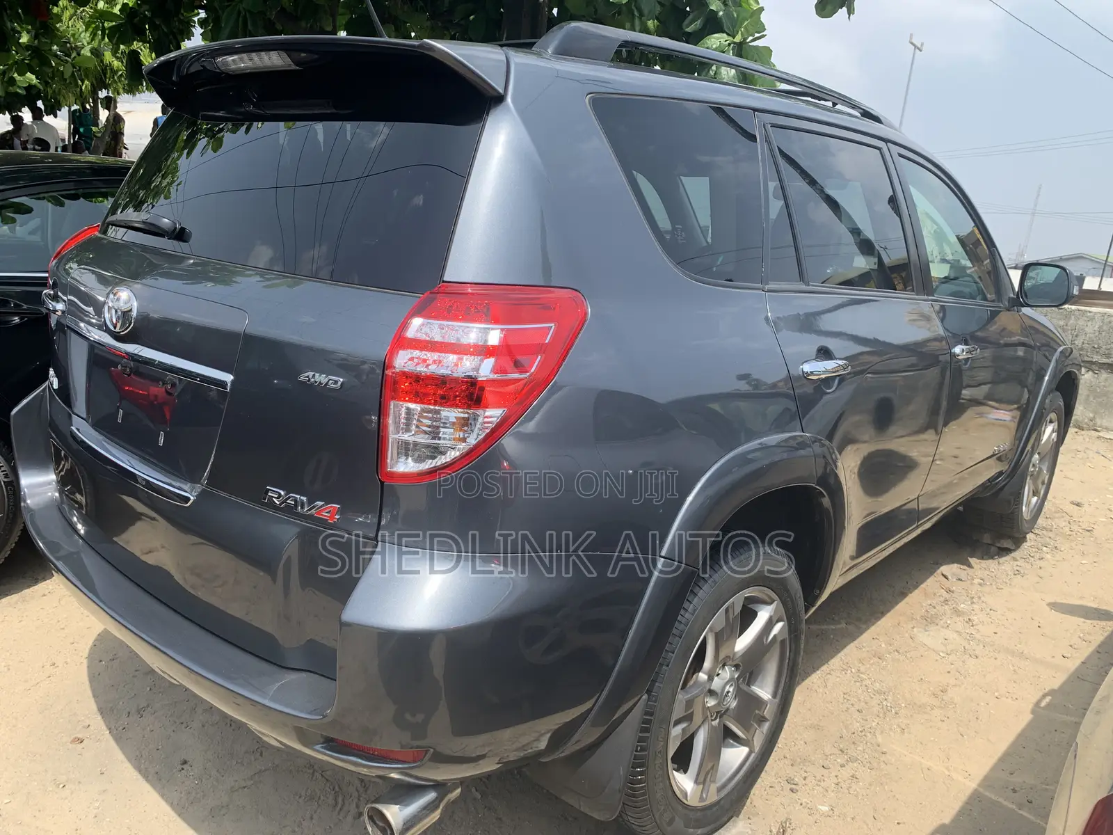 Toyota RAV4 2010 Gray