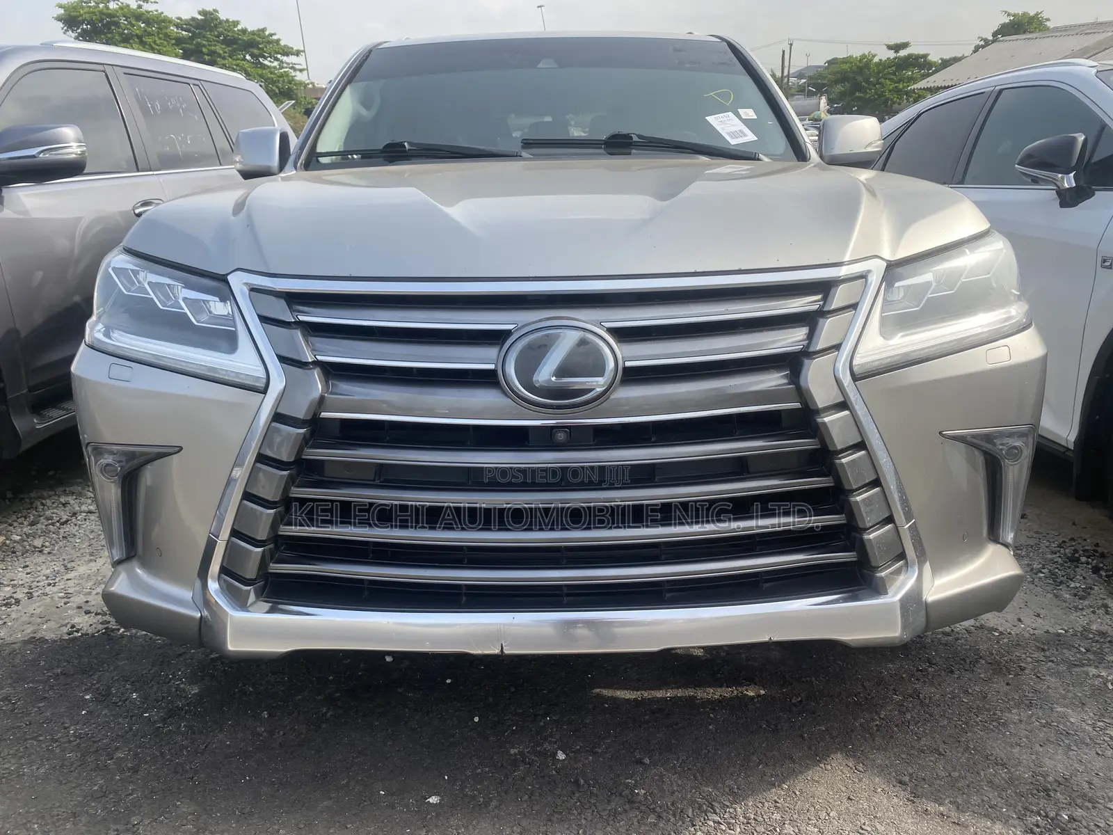 Lexus LX 570 AWD 2016 Gray
