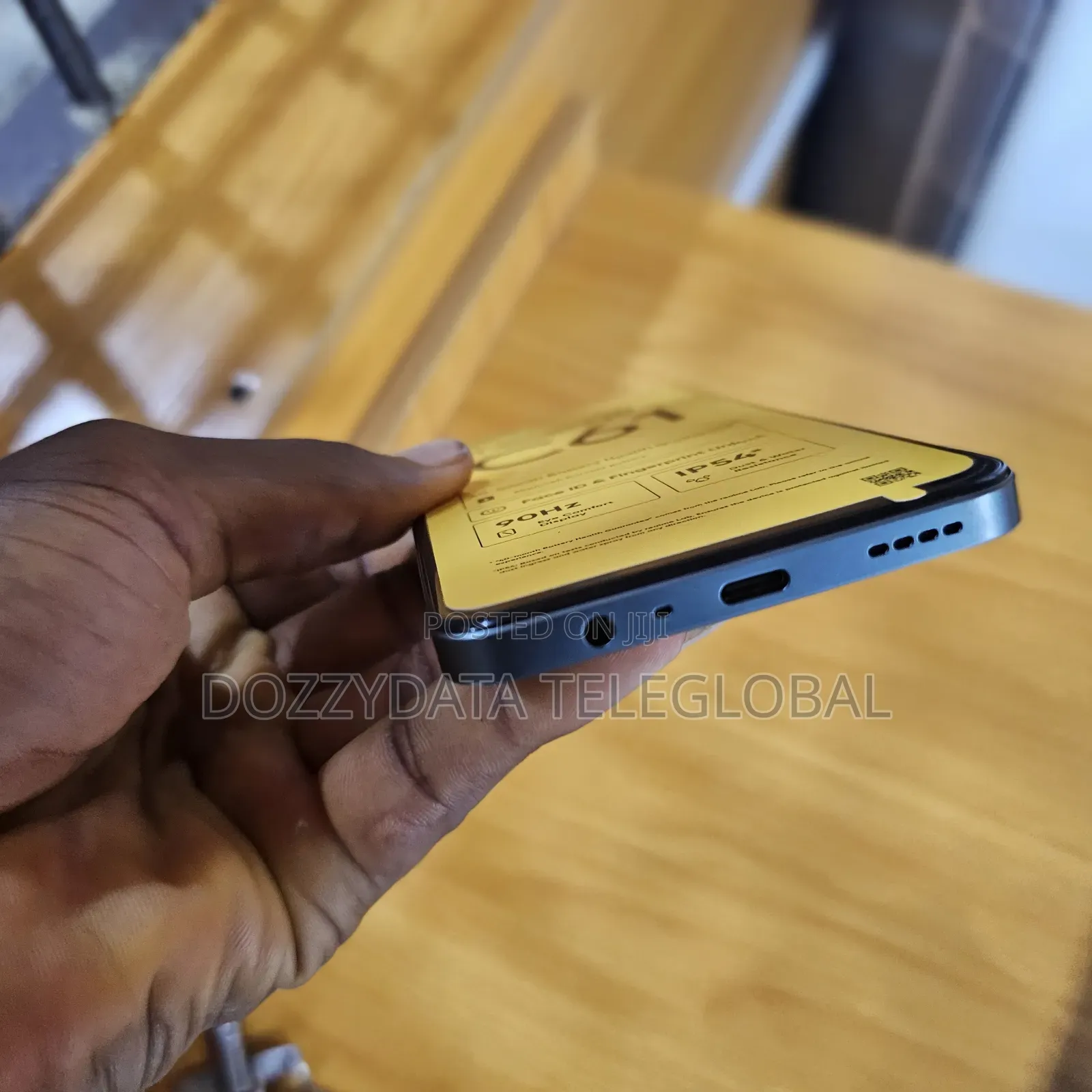New Realme C61 128 GB Black