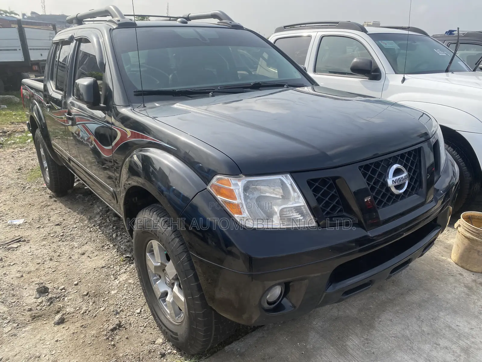 Nissan Frontier Crew Cab PRO-4X 2012 Black