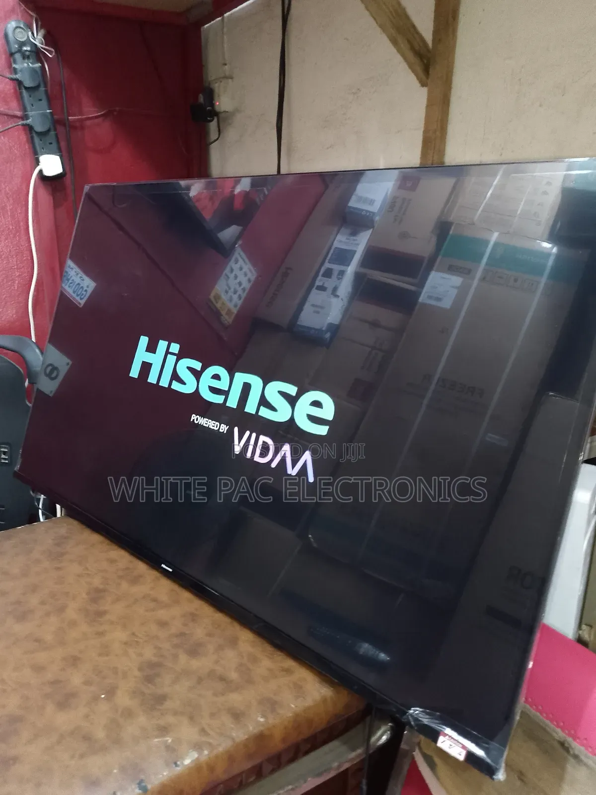 Hisense 50" UHD Smart Android Flameless Tv Youtube Netflix