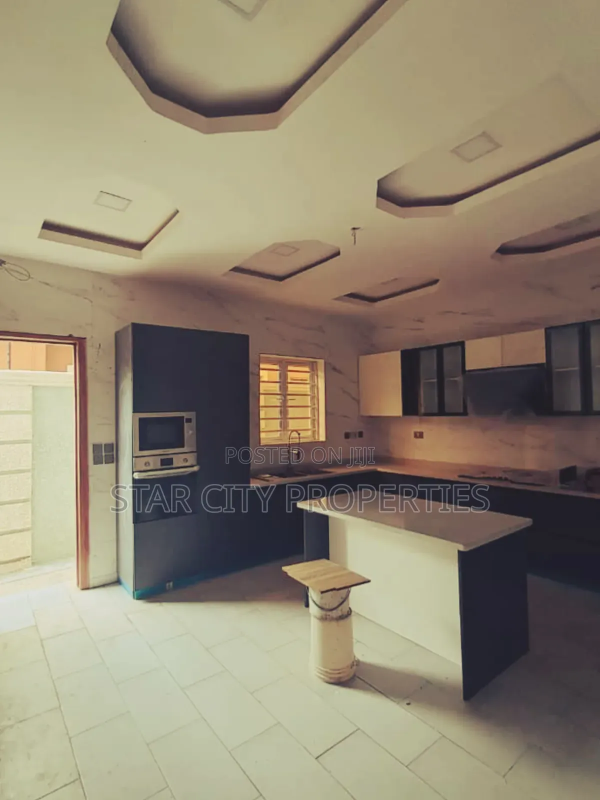 5bdrm Duplex in Magodo Phase 2 for sale