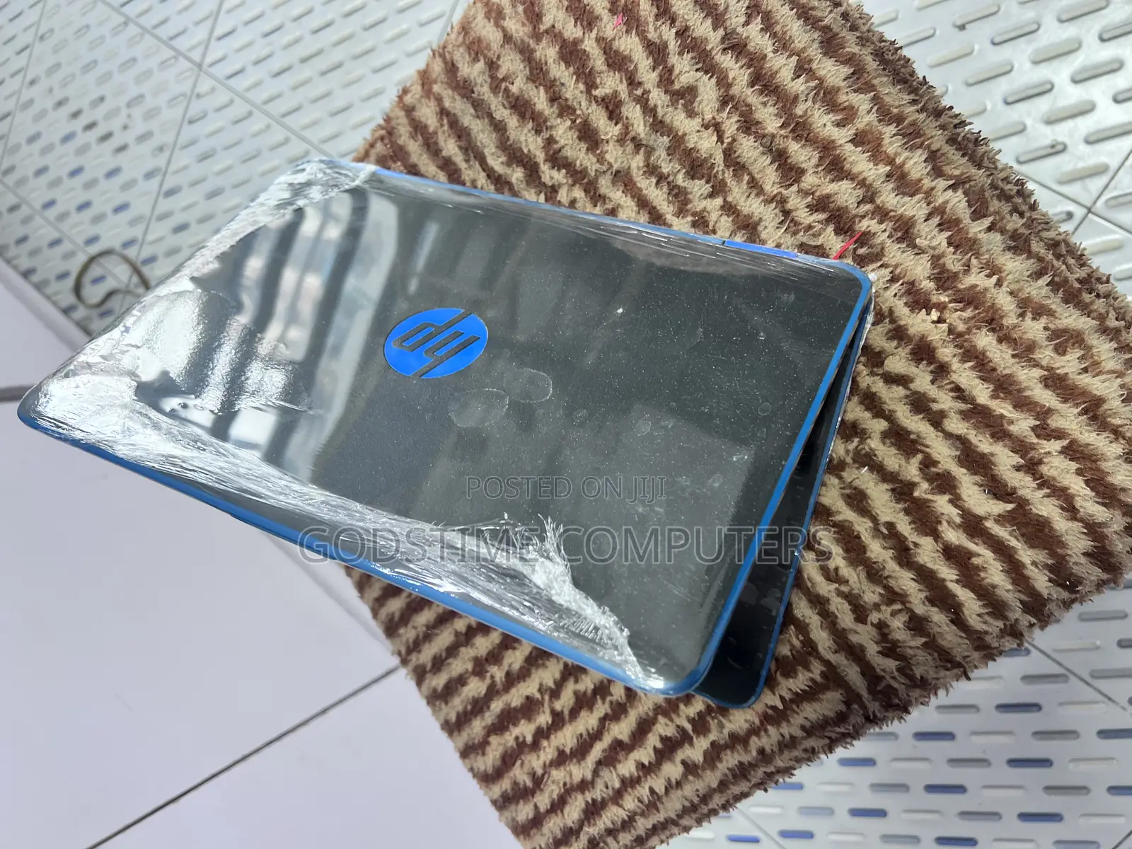 New Laptop HP 4GB Intel SSD 128GB
