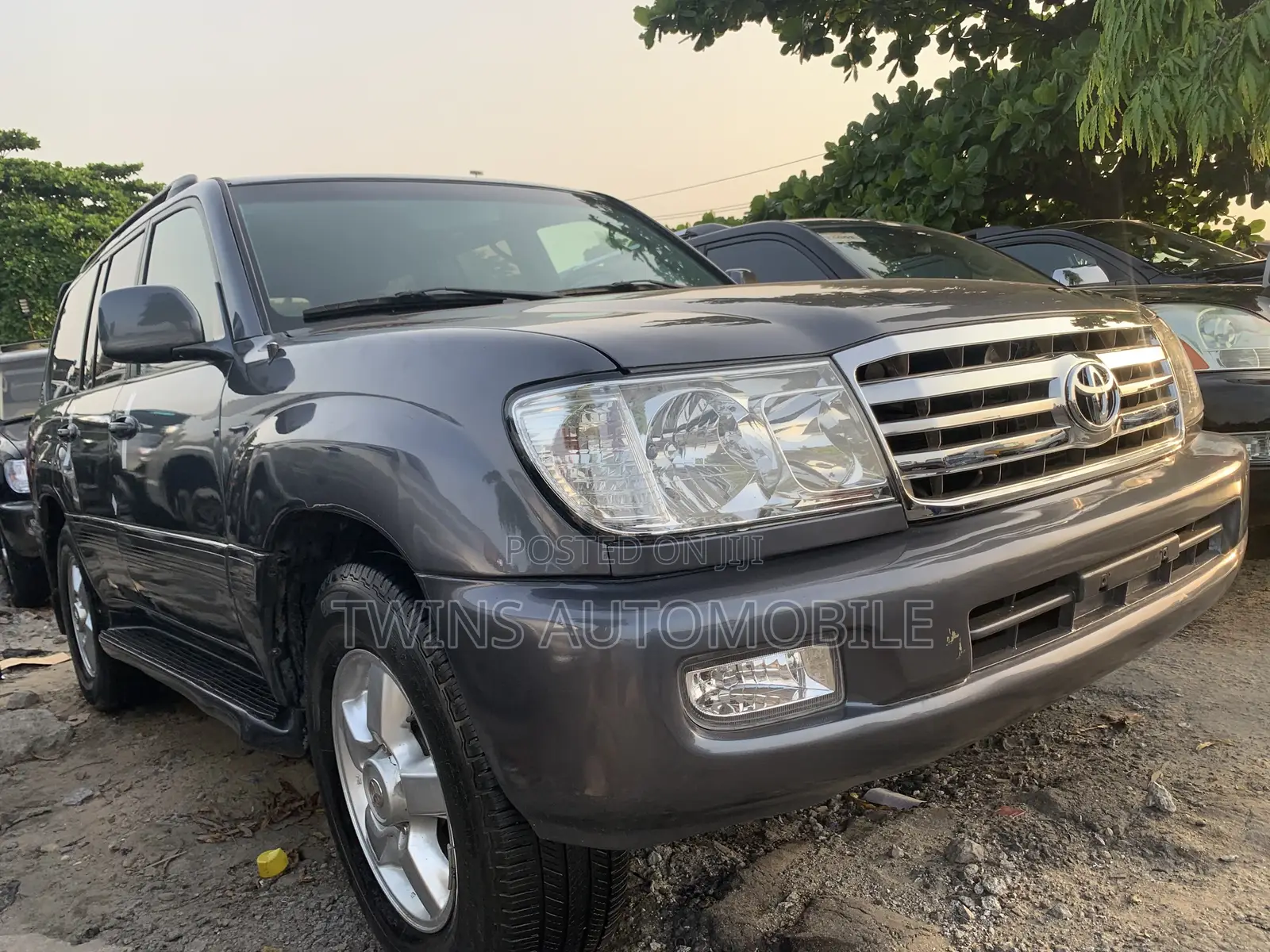 Toyota Land Cruiser 2007 Gray