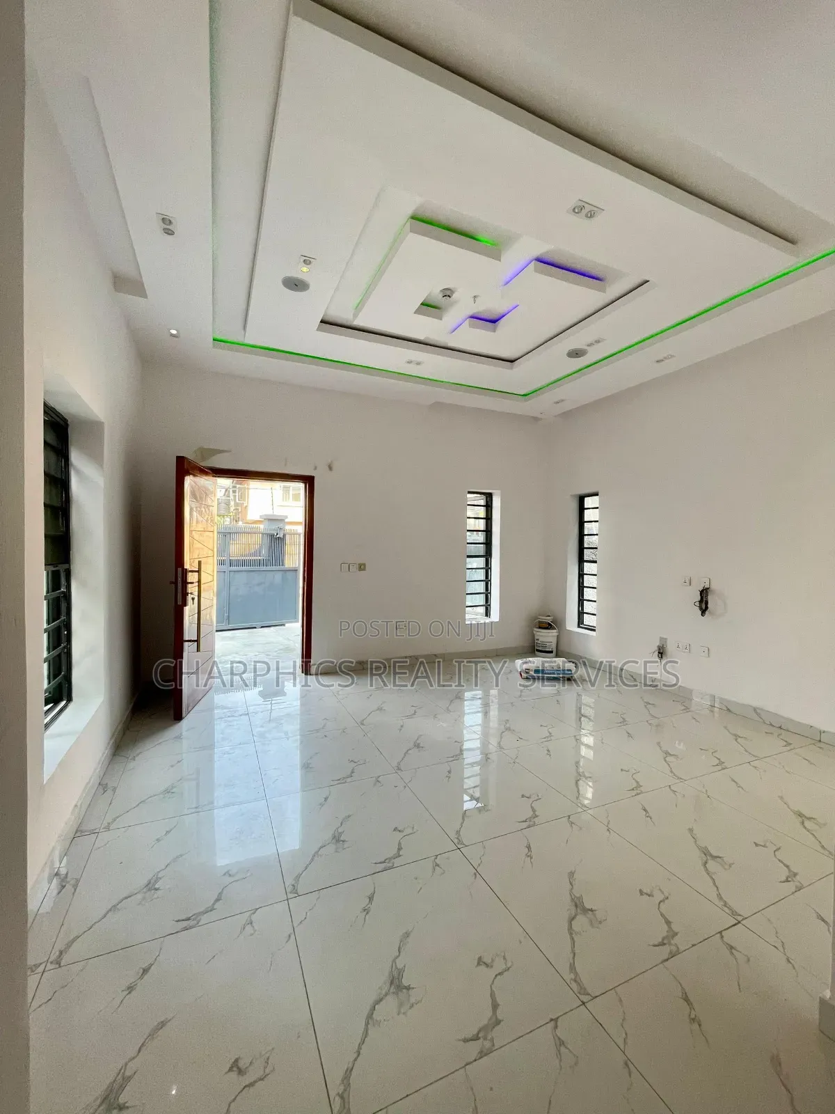 3bdrm Duplex in Lekki for sale
