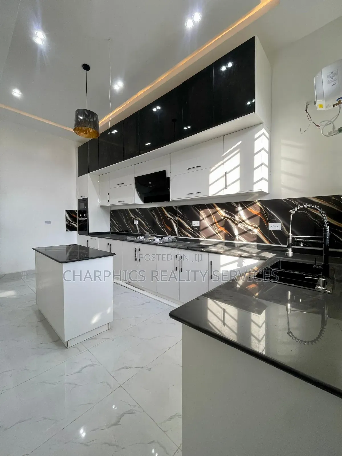5bdrm Duplex in Ajah for sale