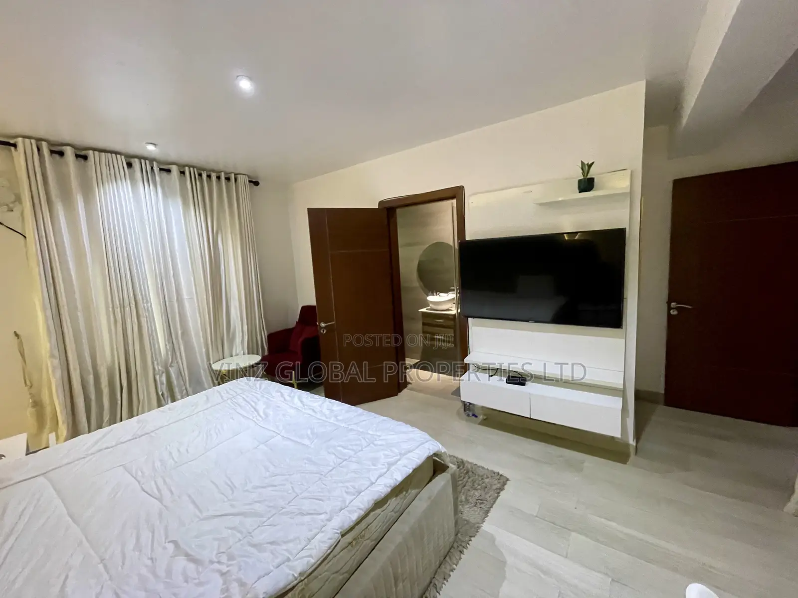 Luxury 2 Bedroom Duplex Swimming Pool, Tennis, Basketball