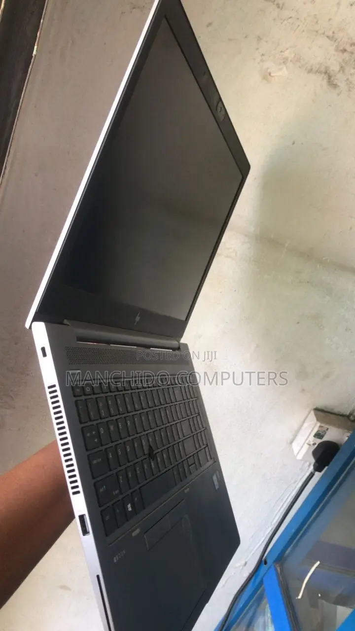 Laptop HP ZBook 15u G5 16GB Intel Core I7 SSD 1T