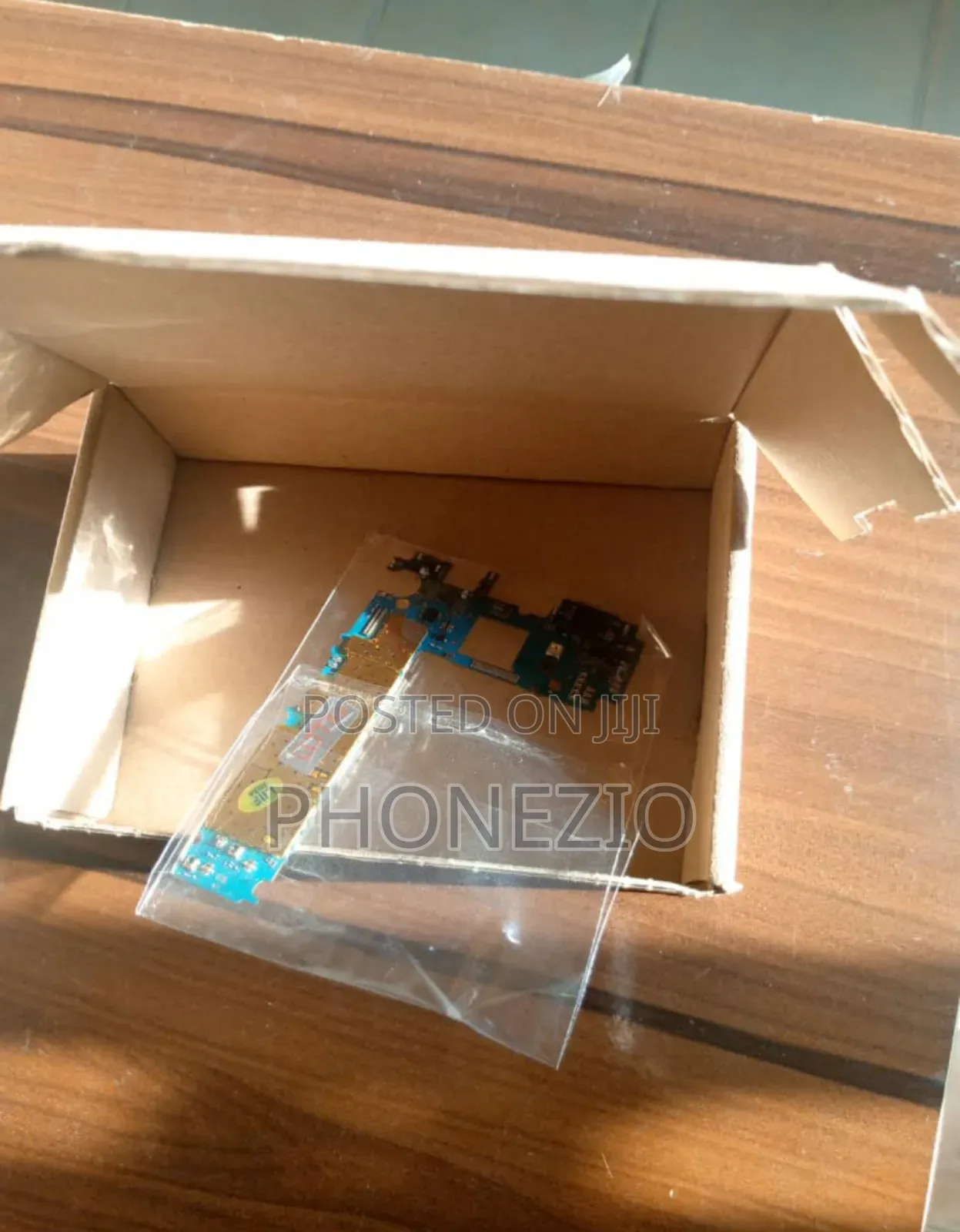 Samsung Galaxy J200h Motherboard