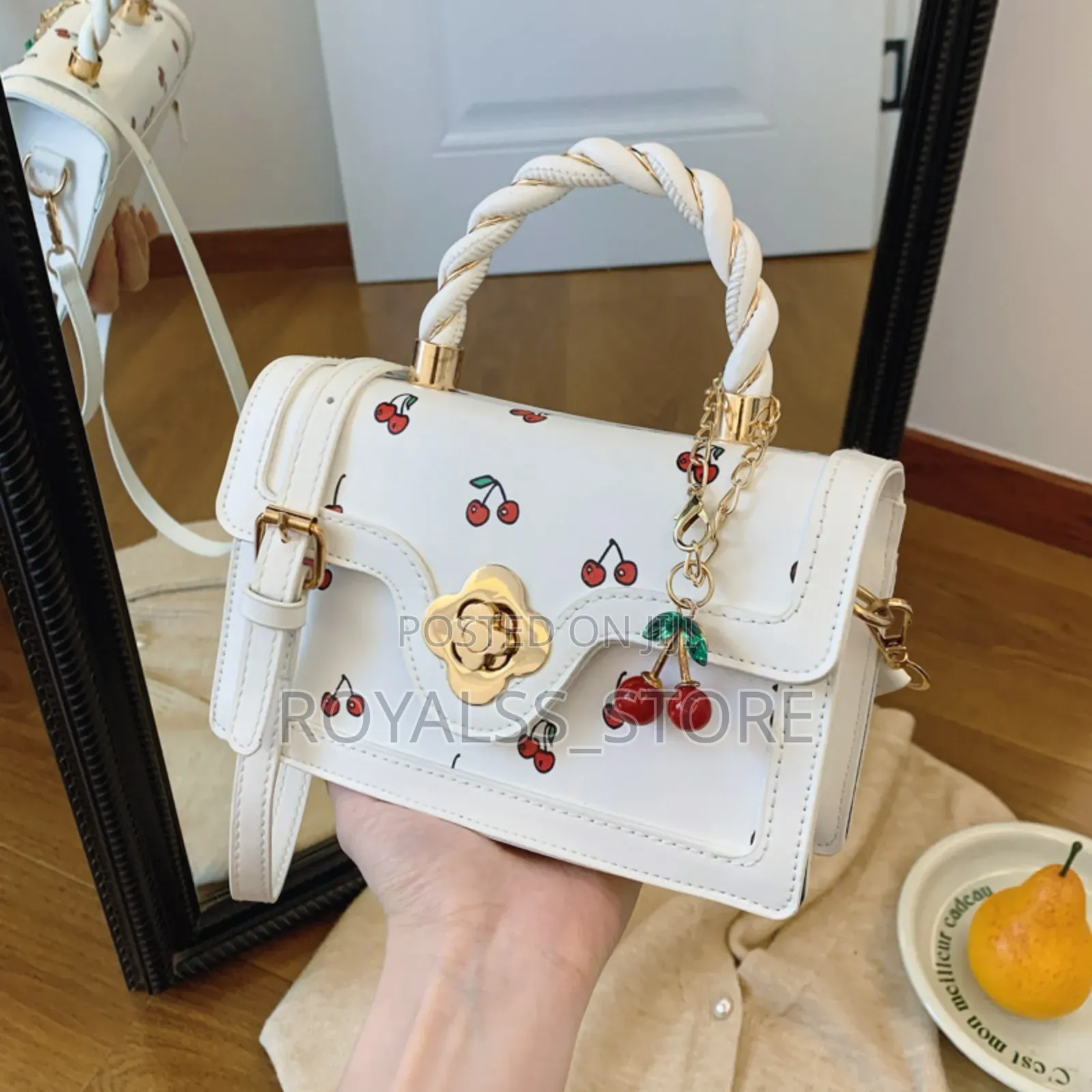 Classic Ladies Hand Bag