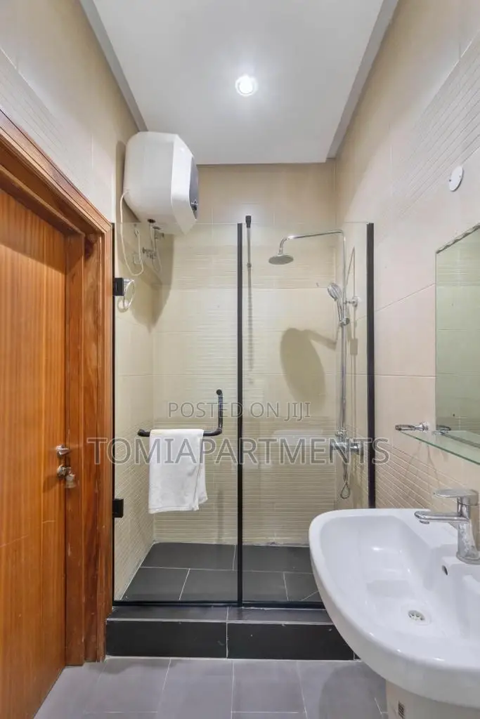 Luxury 2 Bedroom Shortlet With Pool Snooker in Lekki