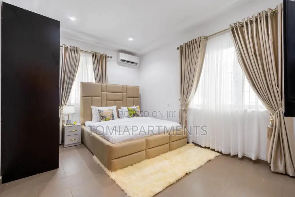 Luxury 2 Bedroom Shortlet With Pool Snooker in Lekki