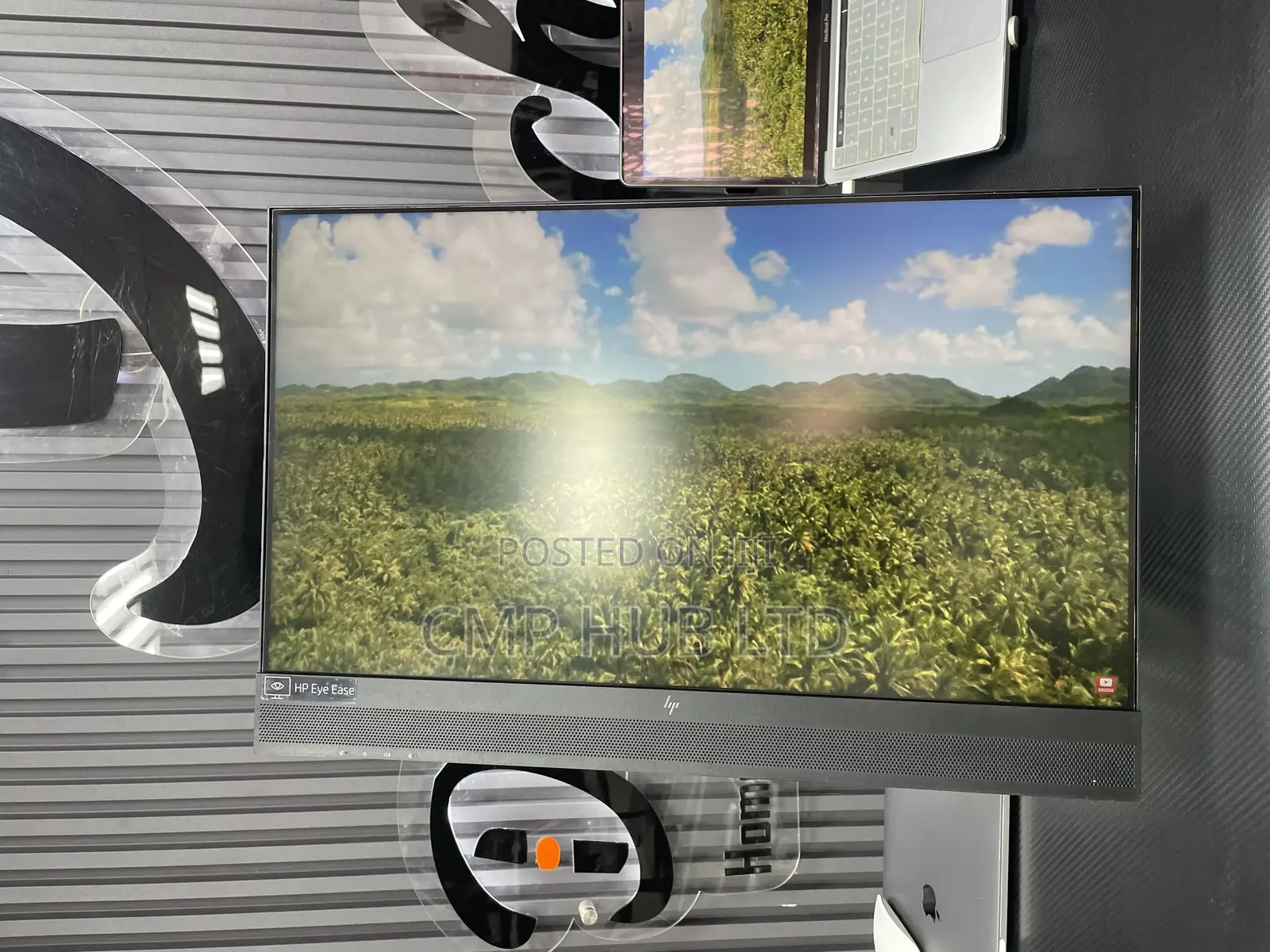 Hp 24” Eye Ease FHD Usb-C Conferencing Monitor