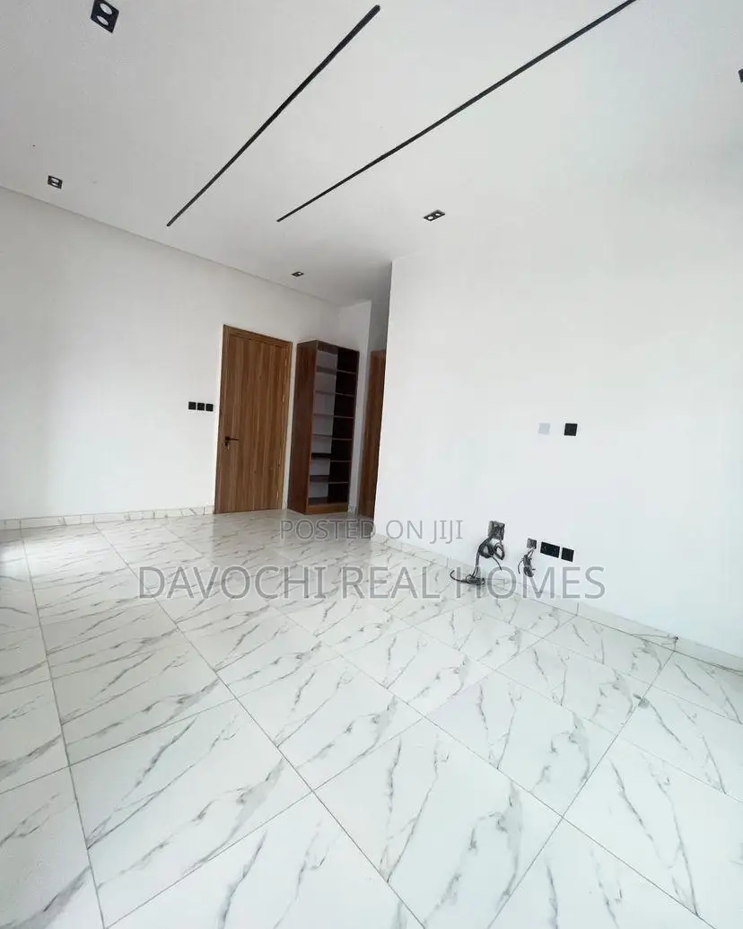 Furnished 4bdrm Duplex in Ikota for rent