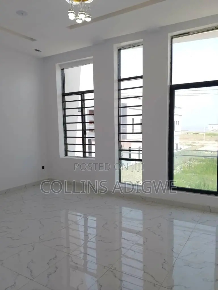5bdrm Duplex in Code Estate Ajah for sale