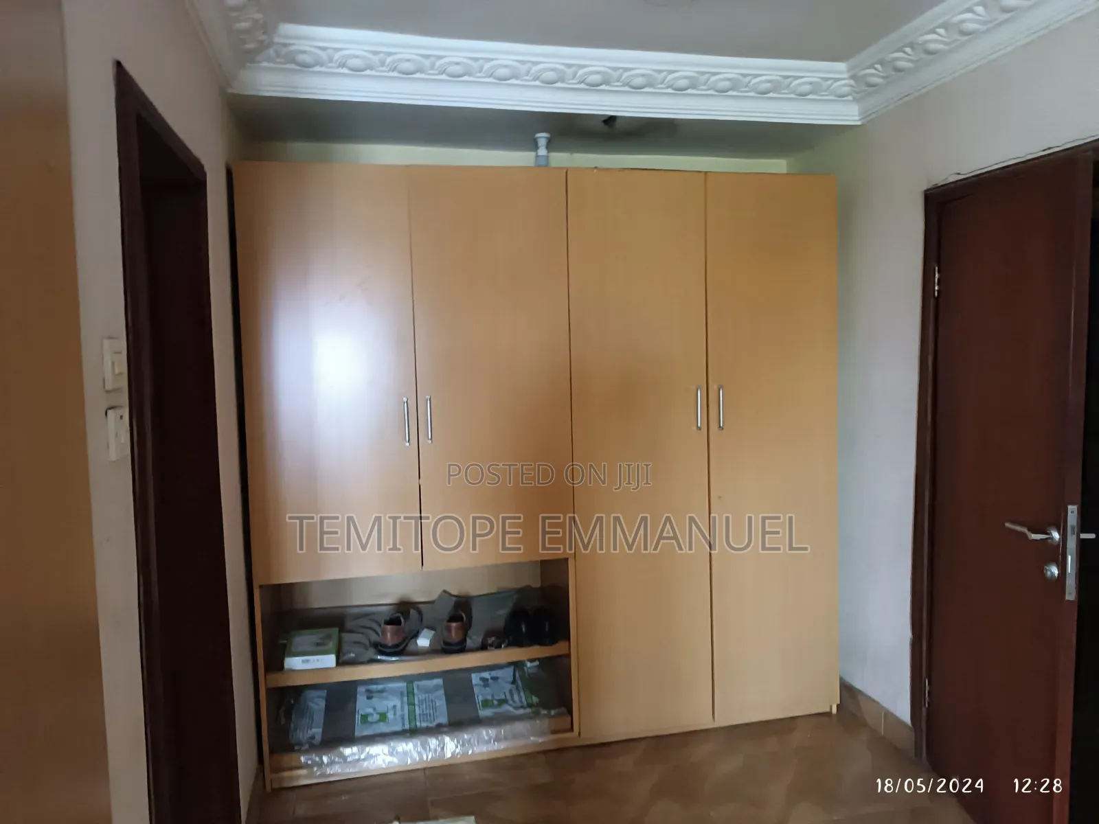 Furnished 10bdrm Duplex in Magodo Phase 1 for sale