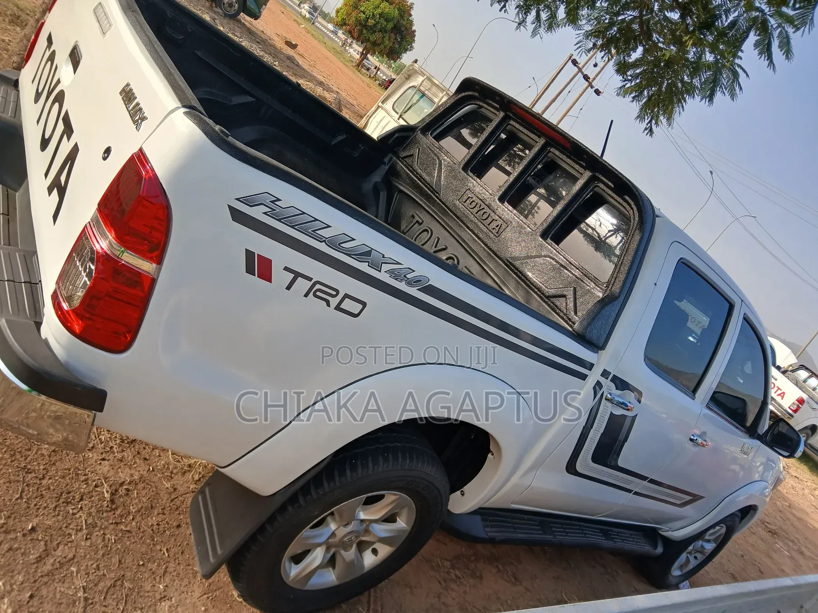 Toyota Hilux 2013 White