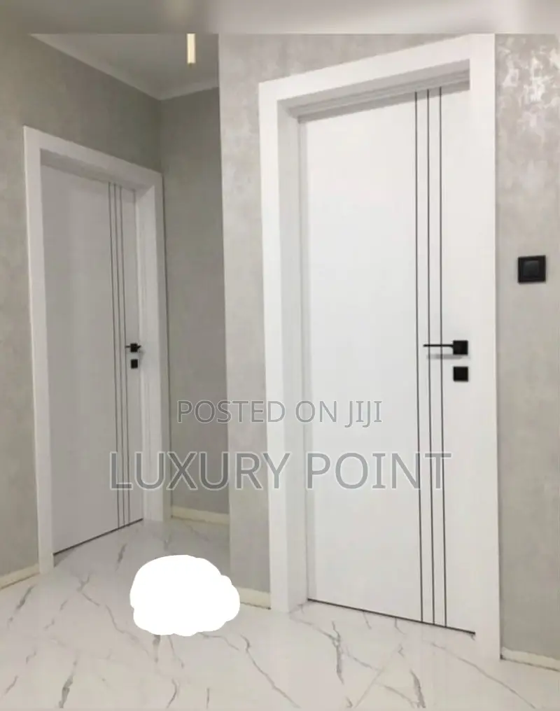 Imported White Wooden Door 7i