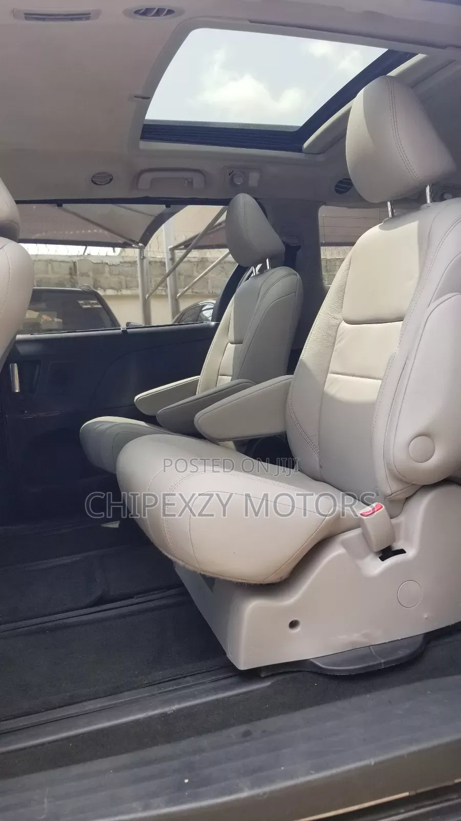 Toyota Sienna 2015 Gray