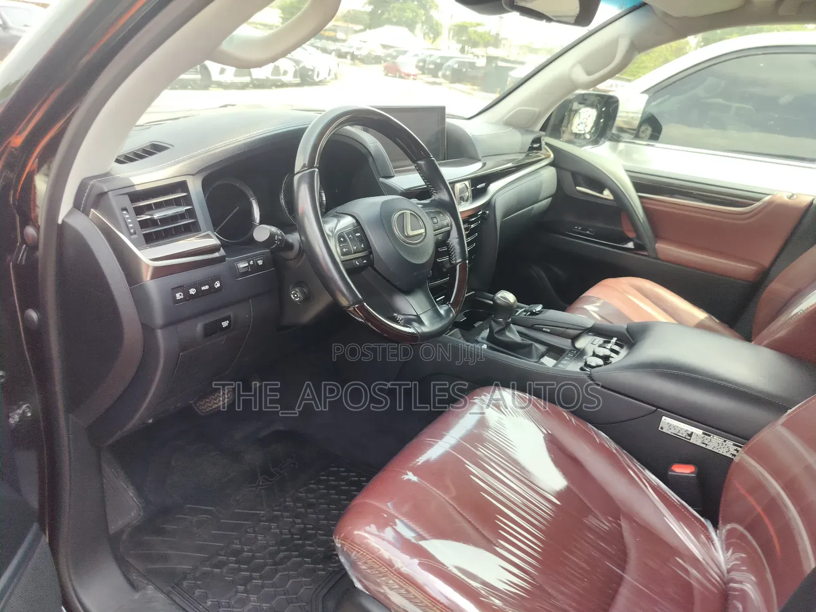 Lexus LX 570 (5 seats) AWD 2017 Black