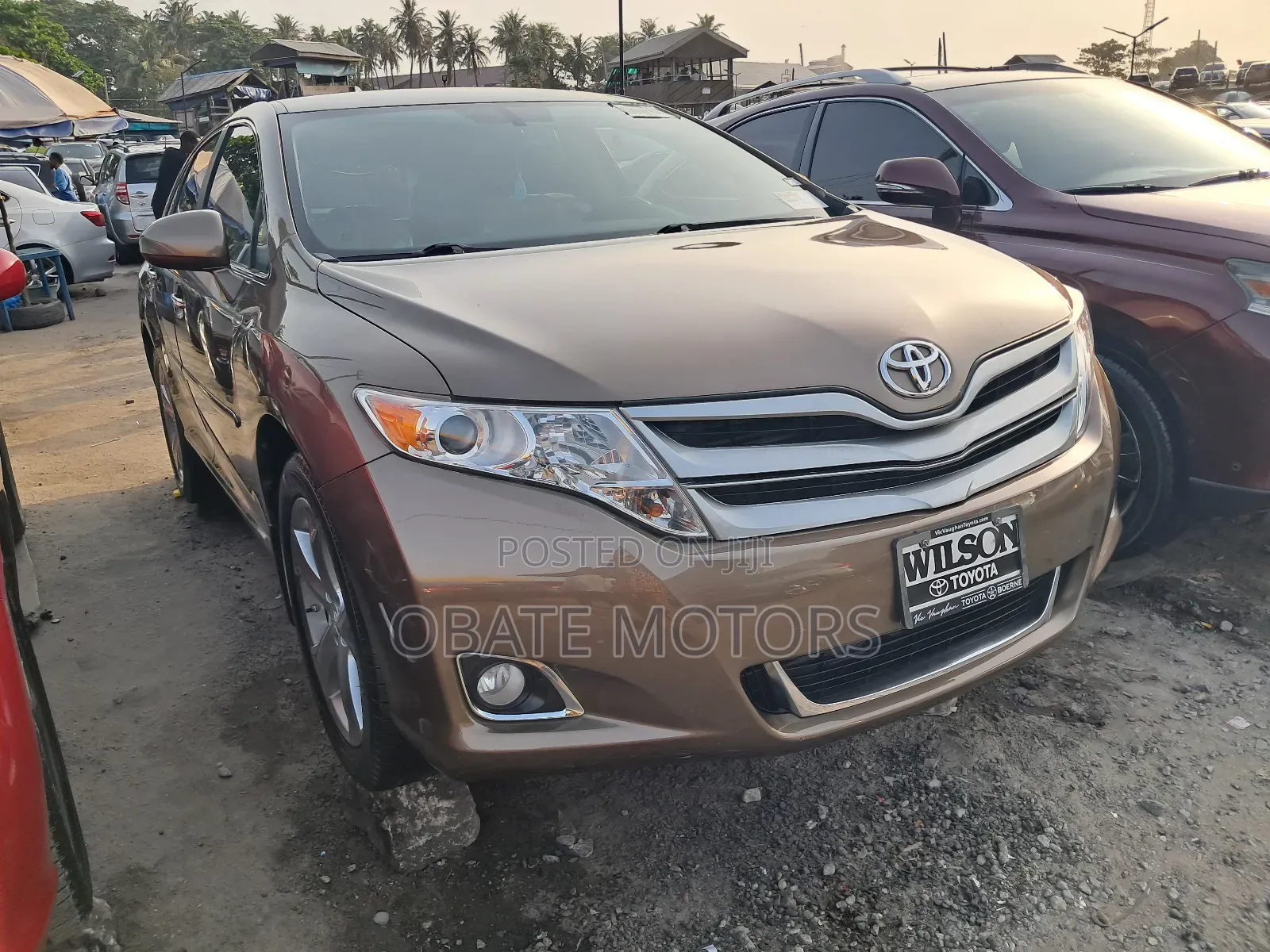 Toyota Venza V6 AWD 2010 Gold