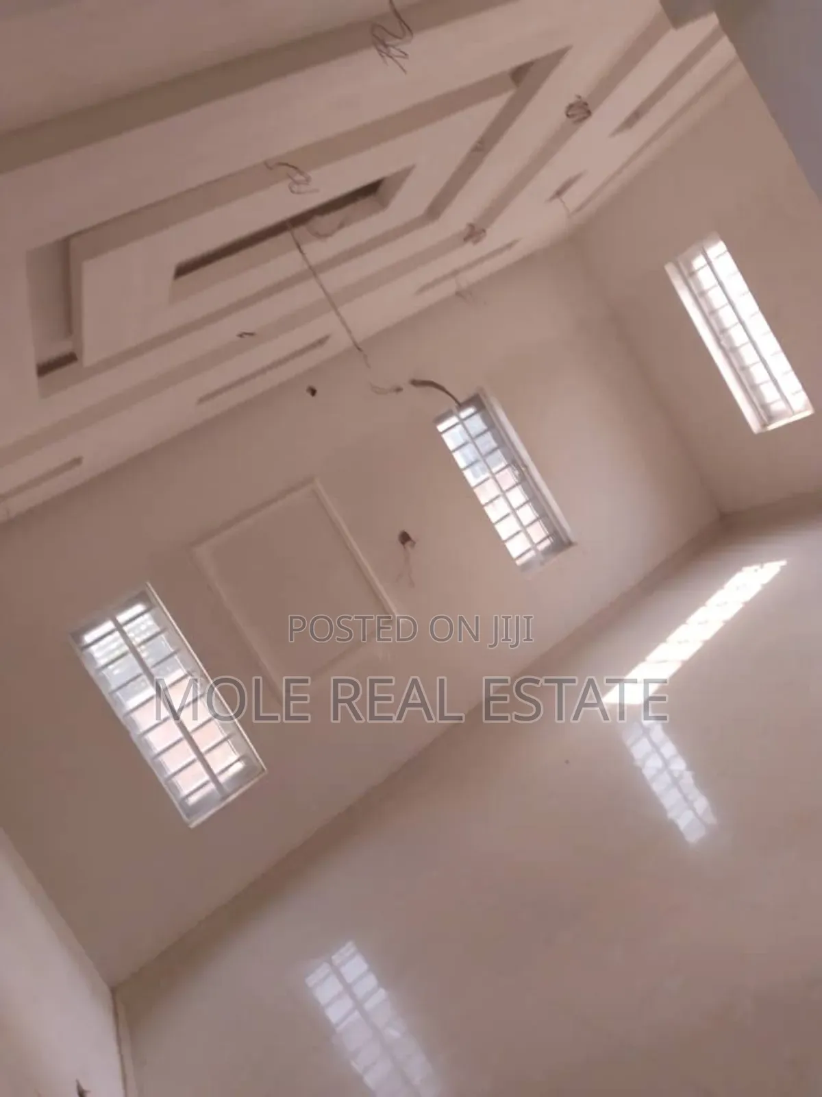 Uncompleted Storey Building 8 Shops Ketu